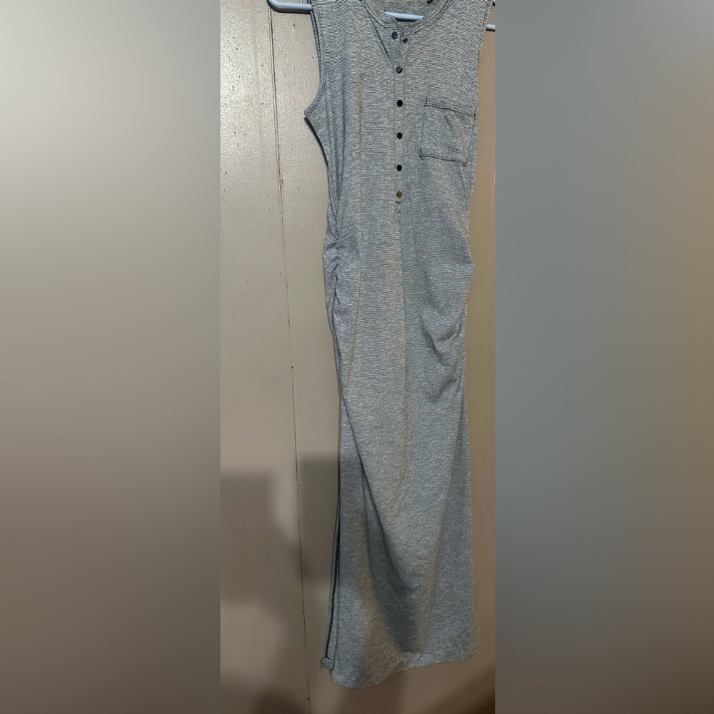 Women’s Athleta dress